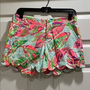 Lilly Pulitzer Buttercup Scallop Hem Shorts 0